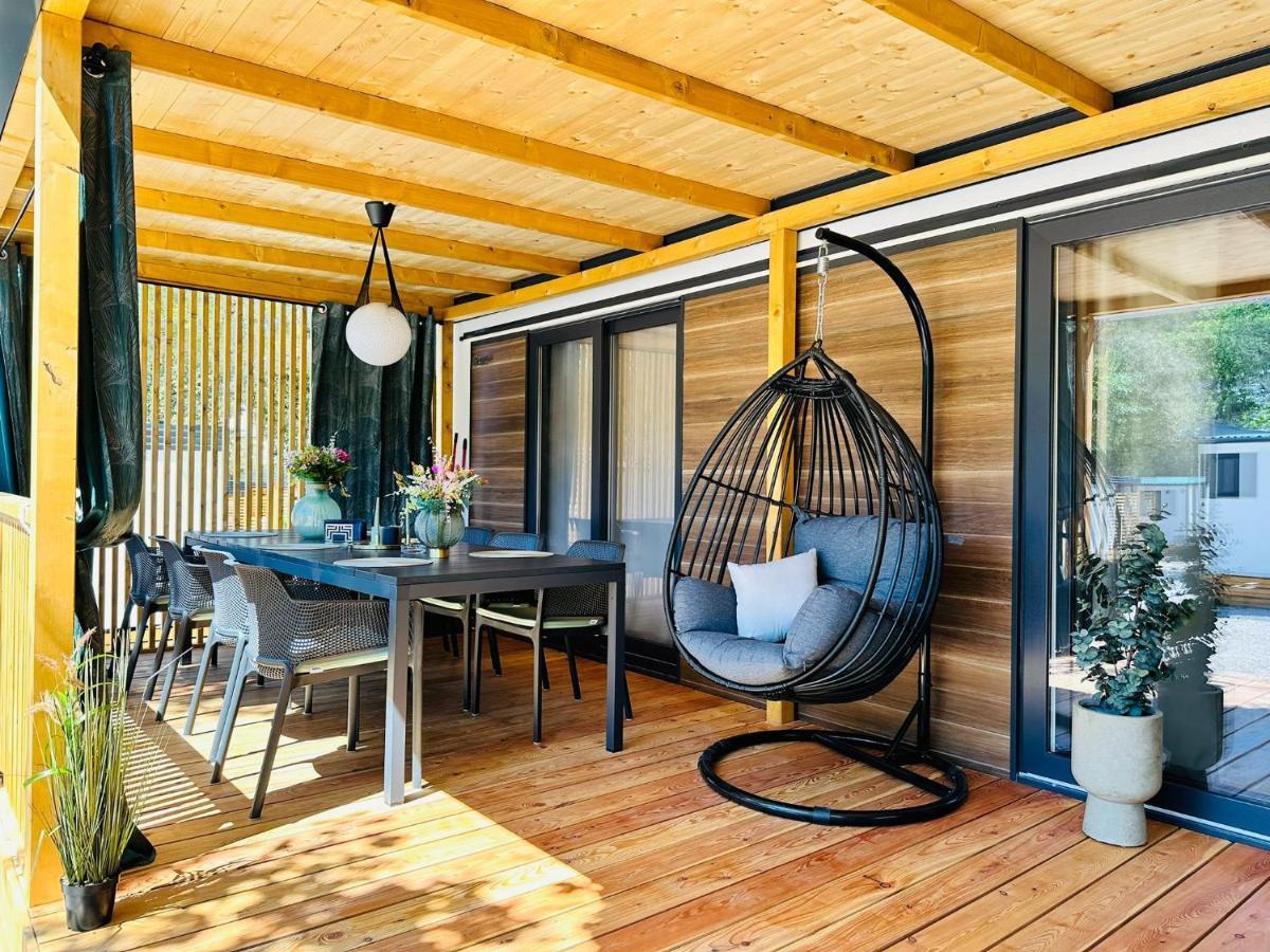 Iris Holiday Homes Biograd Na Moru Exterior foto